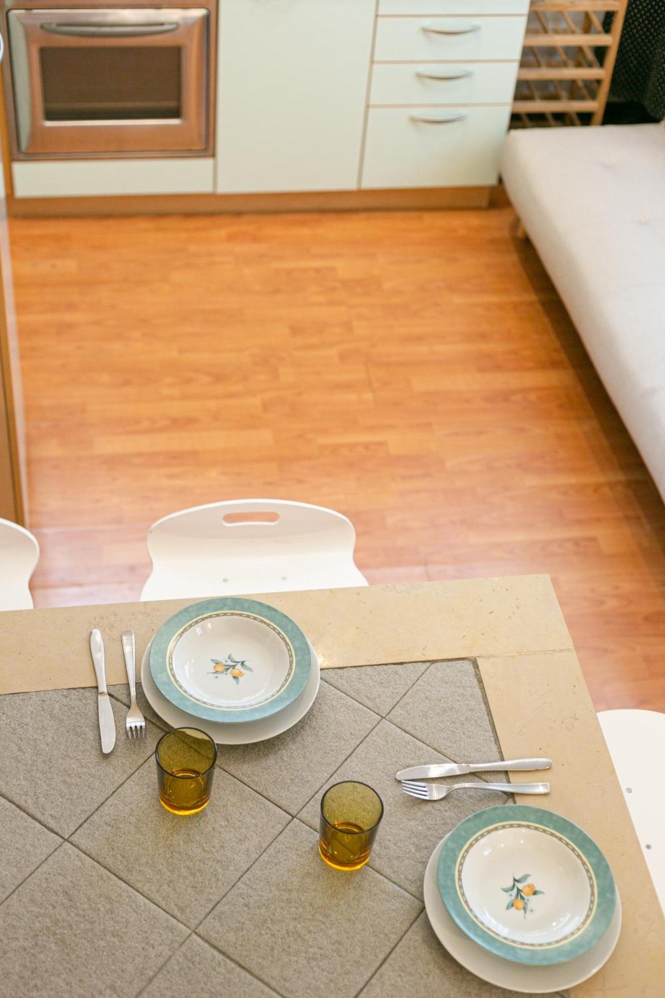Soft Colors Exclusive Apartment - Navigli District - M2 มิลาน ภายนอก รูปภาพ